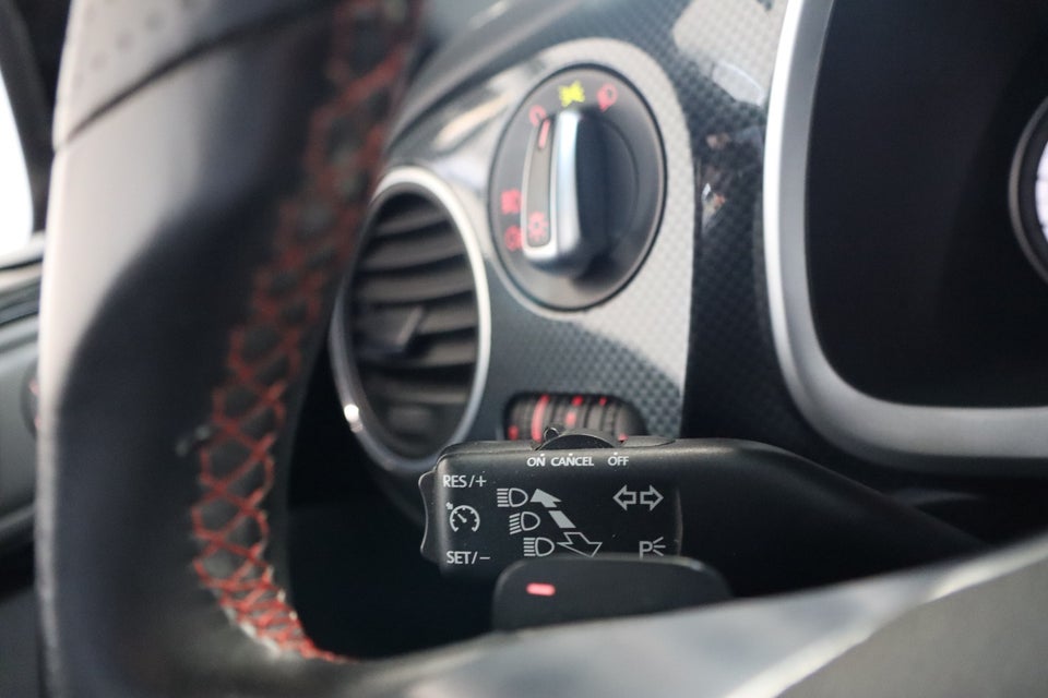 VW The Beetle 2,0 TSi 200 Sport DSG 2d
