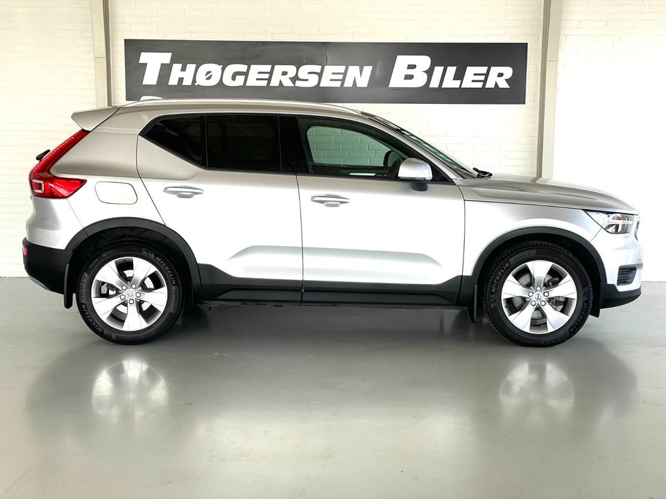 Volvo XC40 2,0 T4 190 Momentum aut. 5d