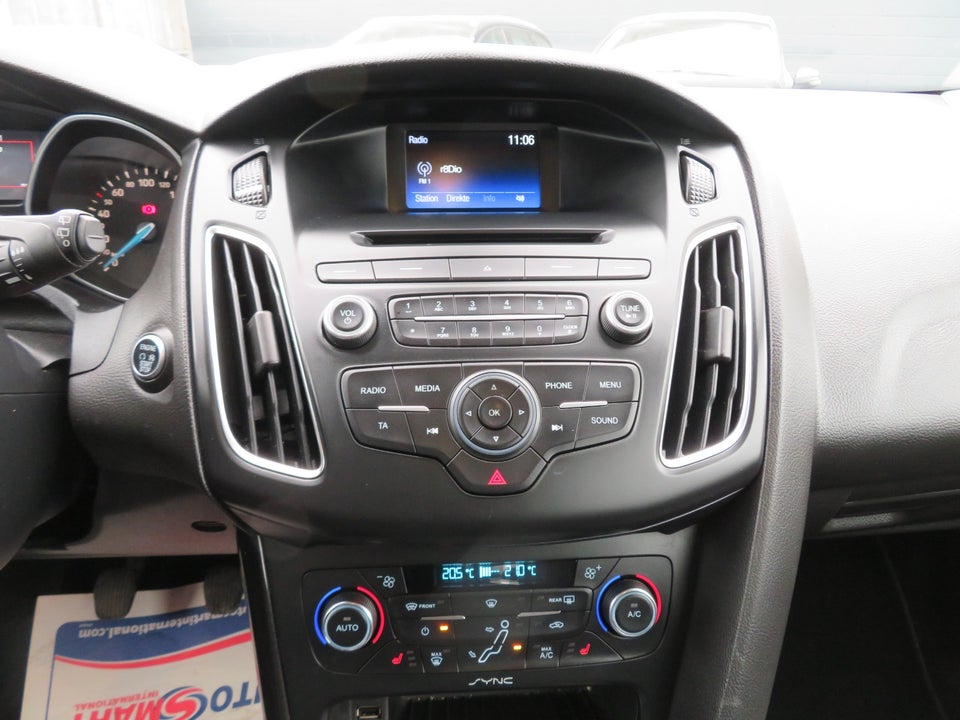 Ford Focus 1,0 SCTi 100 Titanium stc. 5d