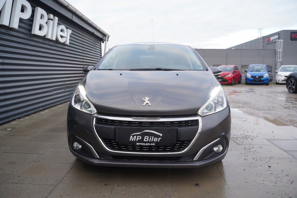Peugeot 208 1,5 BlueHDi 100 Like Sky 5d