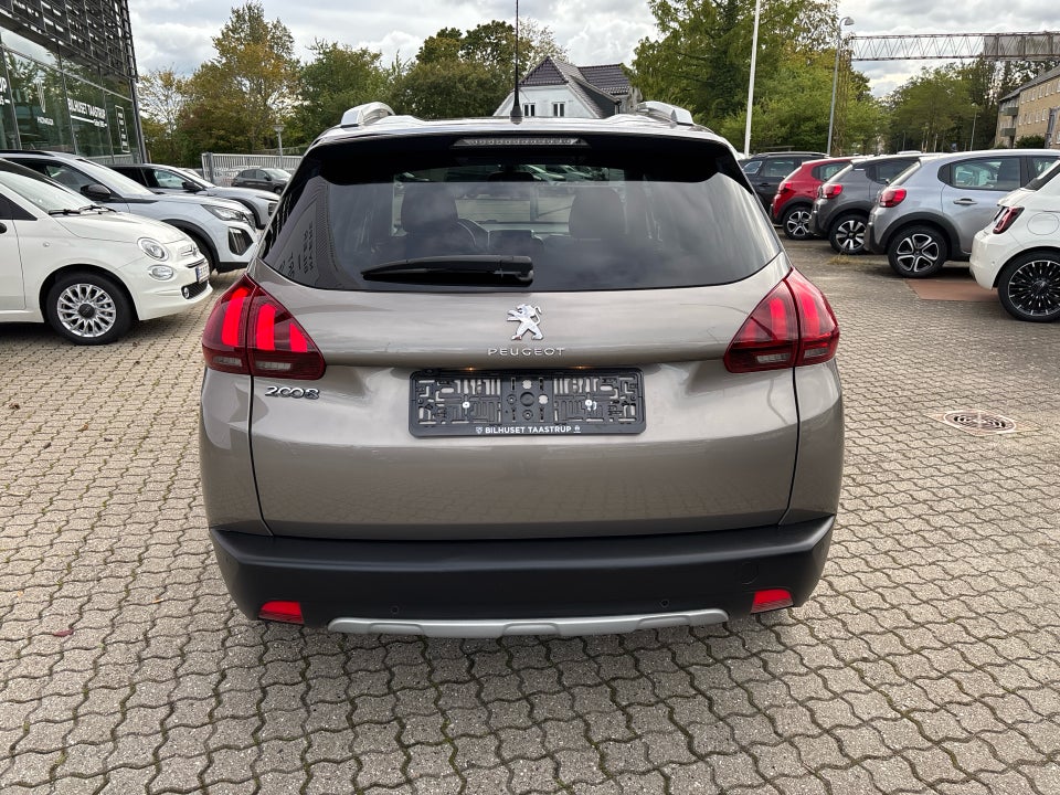 Peugeot 2008 1,6 BlueHDi 100 Desire Sky 5d