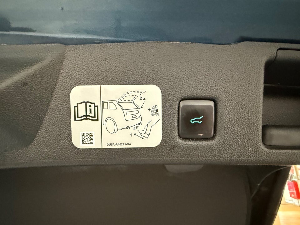 Ford Kuga 2,5 PHEV ST-Line X CVT 5d