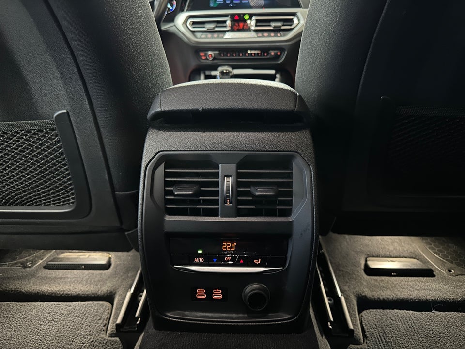 BMW 320d 2,0 Touring Connected aut. 5d