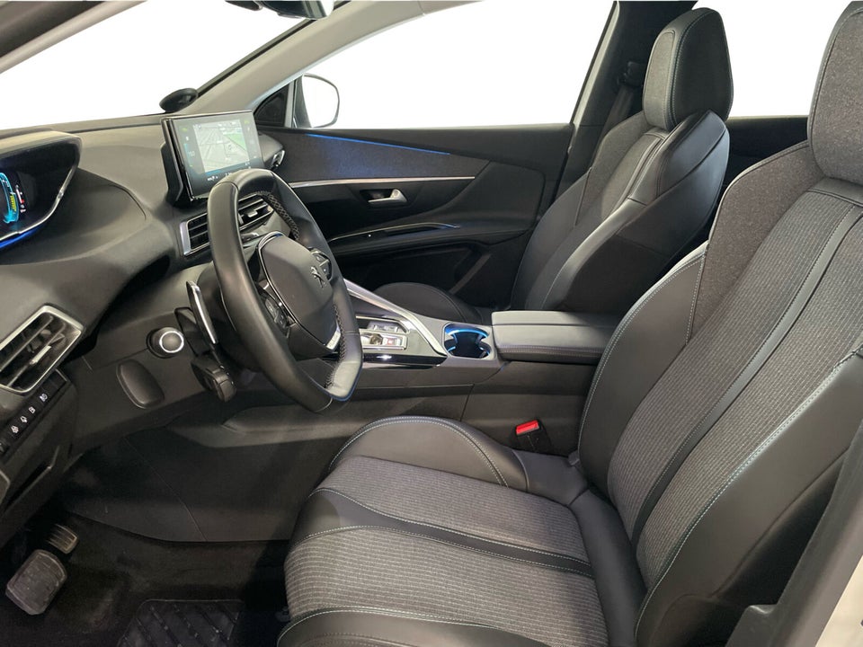 Peugeot 3008 1,6 Hybrid Allure Pack EAT8 5d