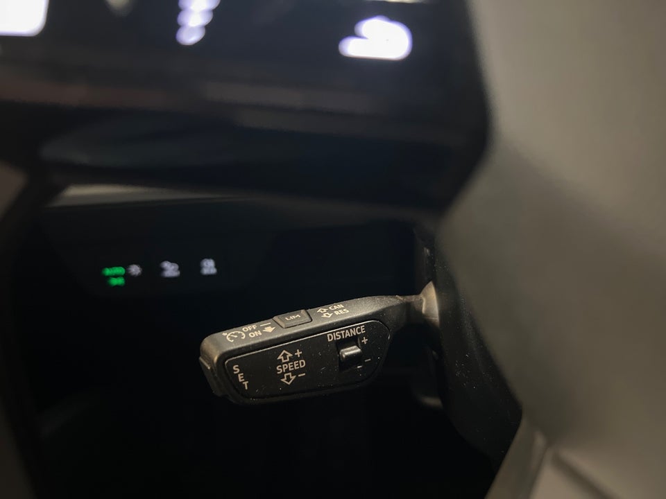 Audi Q4 e-tron 40 Advanced 5d