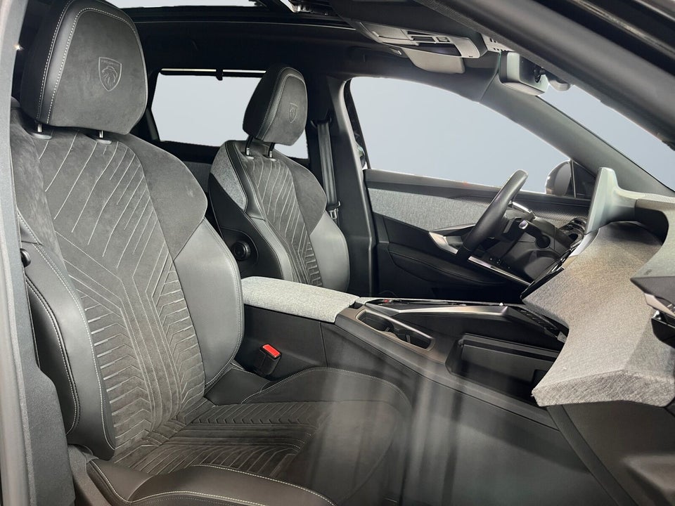 Peugeot e-5008 77 GT 7prs 5d