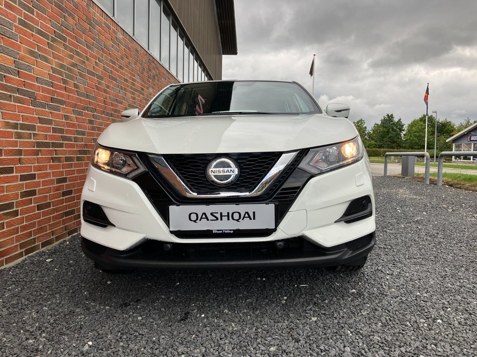 Nissan Qashqai 1,3 Dig-T 140 Visia 5d