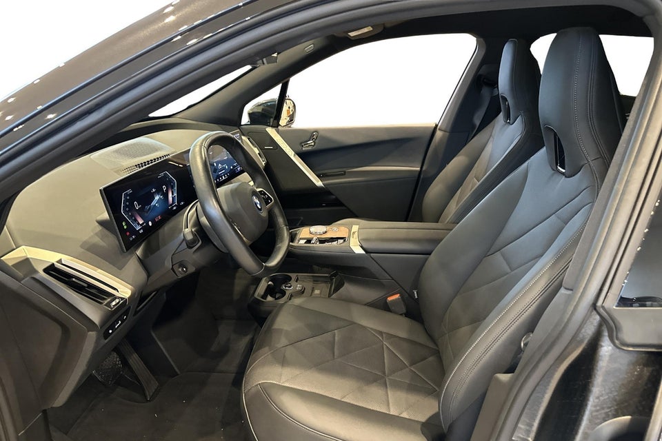 BMW iX xDrive40 Supercharged 5d