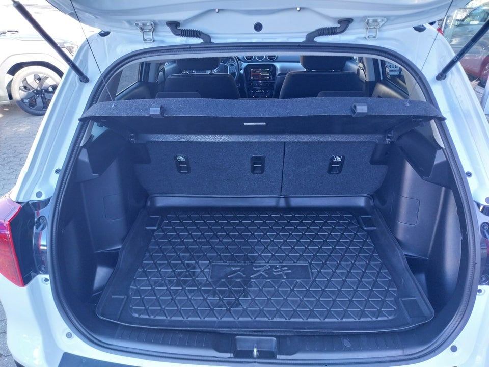 Suzuki Vitara 1,4 mHybrid Active aut. 5d