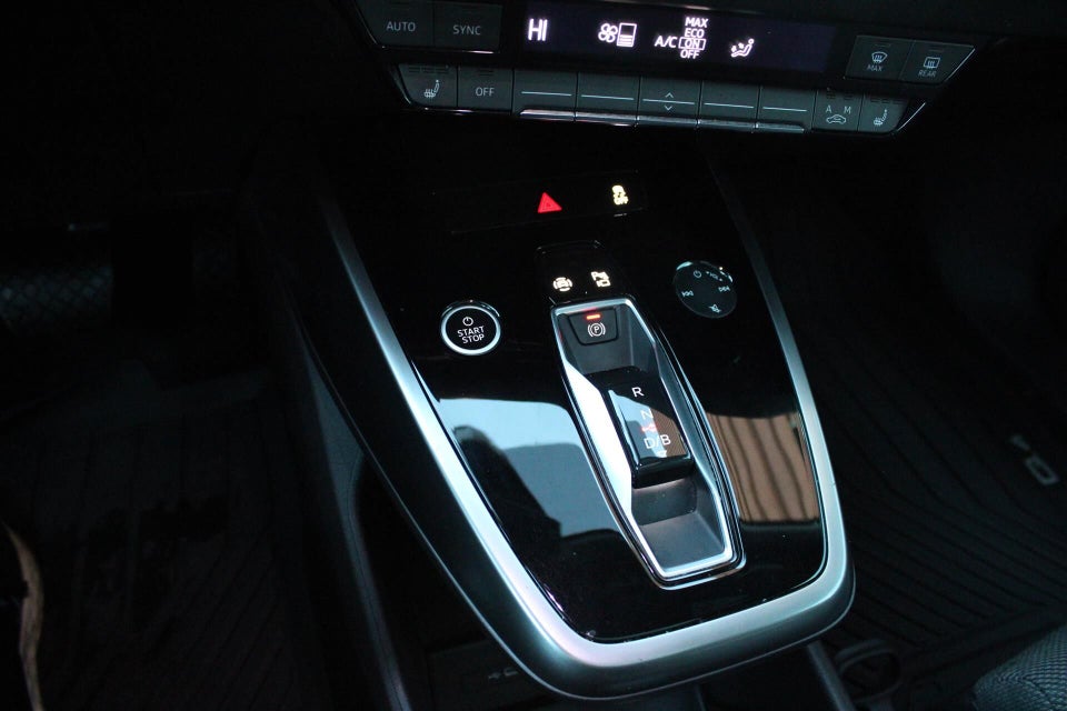 Audi Q4 e-tron 40 Advanced 5d