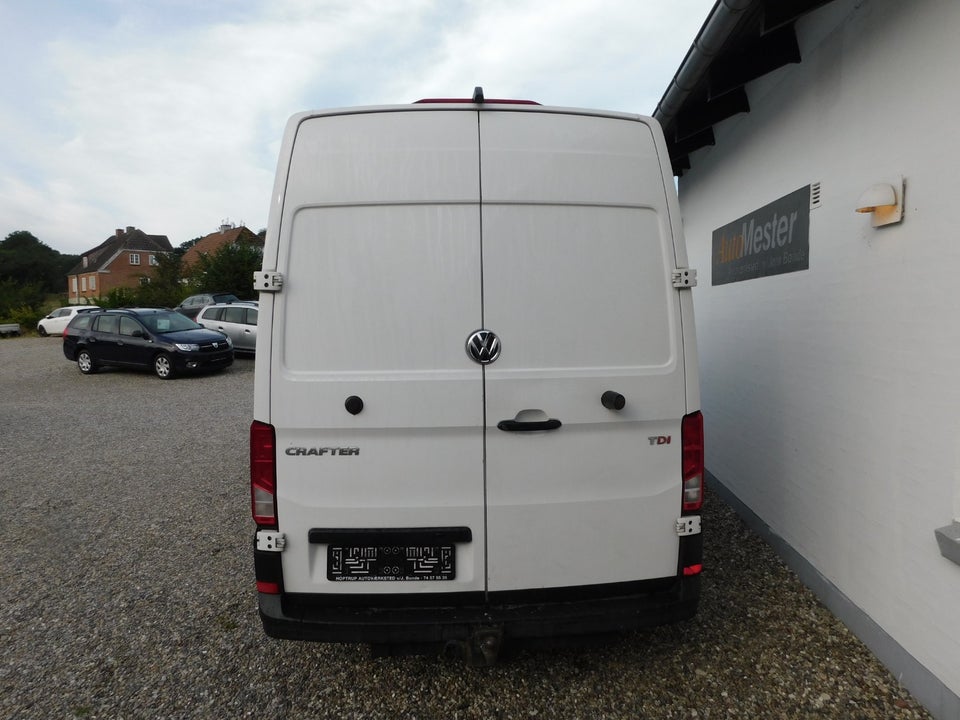 VW Crafter 35 2,0 TDi 177 Kassevogn L3H2