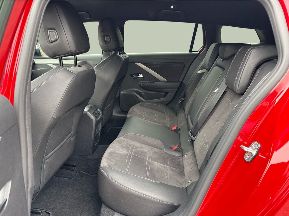 Opel Astra-e 54 GS Sports Tourer 5d