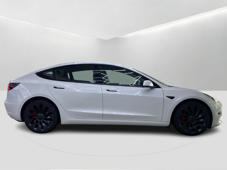 Tesla Model 3 Performance AWD 4d
