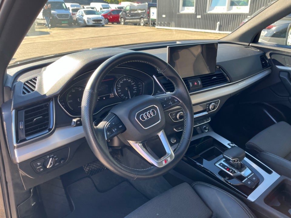 Audi Q5 50 TFSi e S-line quattro S-tr. 5d