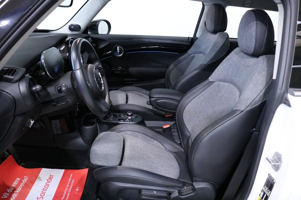 MINI Cooper SE Edition Premium Plus 3d