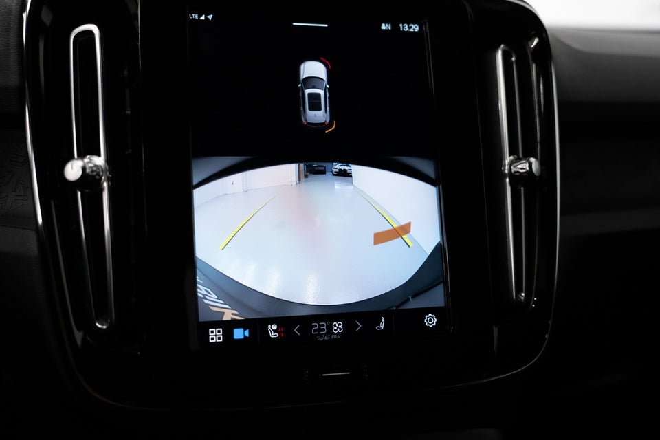 Volvo XC40 P6 ReCharge Core 5d