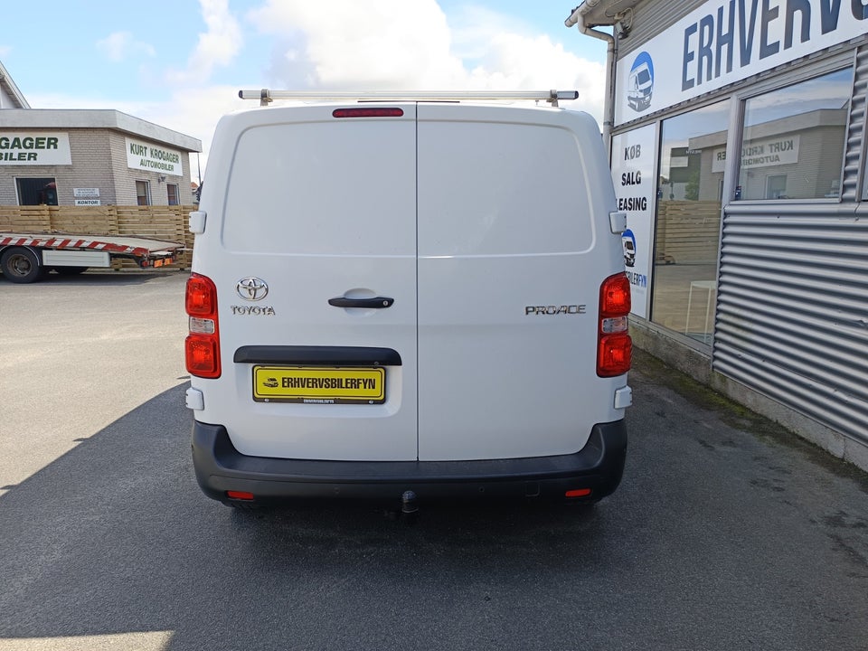 Toyota ProAce 1,6 D 115 Medium Comfort 5d