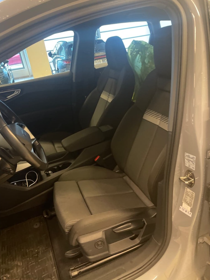 Audi Q4 e-tron 40 Advanced 5d