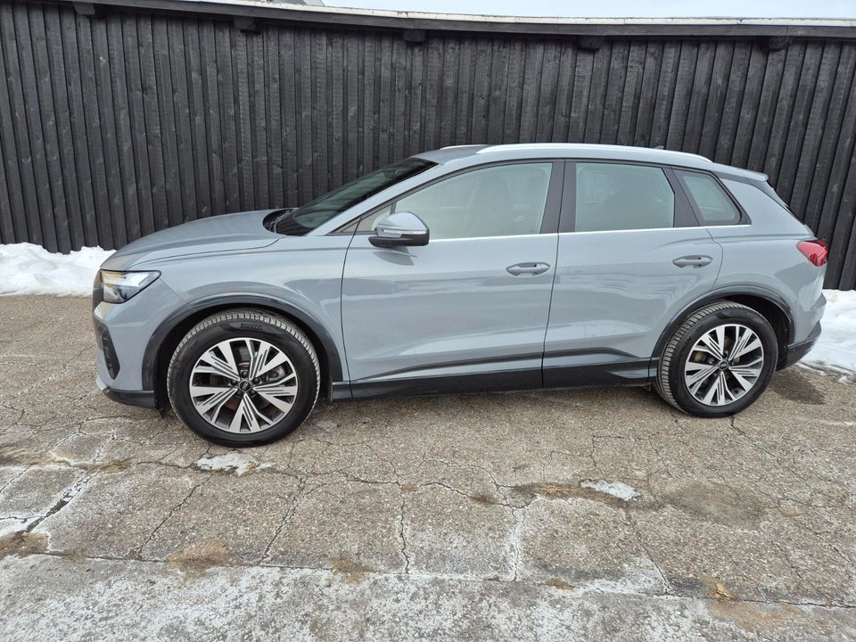 Audi Q4 e-tron 45 Progress 5d
