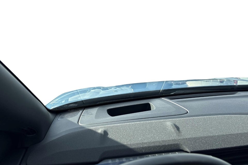 Ford Explorer 77 Premium Extended Range 5d