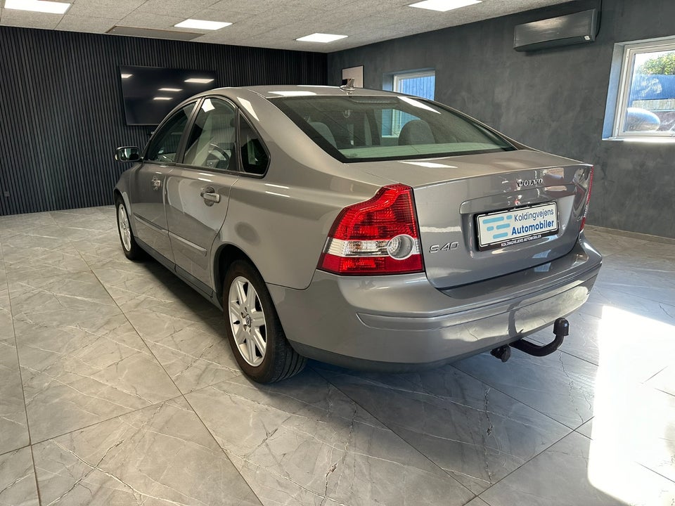 Volvo S40 2,4 Summum aut. 4d