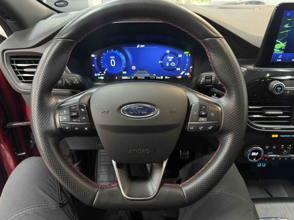 Ford Kuga 2,5 HEV ST-Line X CVT 5d