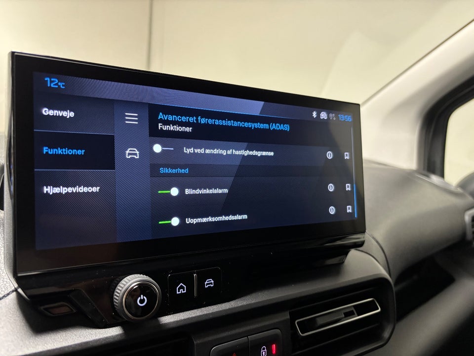 Peugeot Partner 1,5 BlueHDi 130 L2V2 Plus EAT8 Van