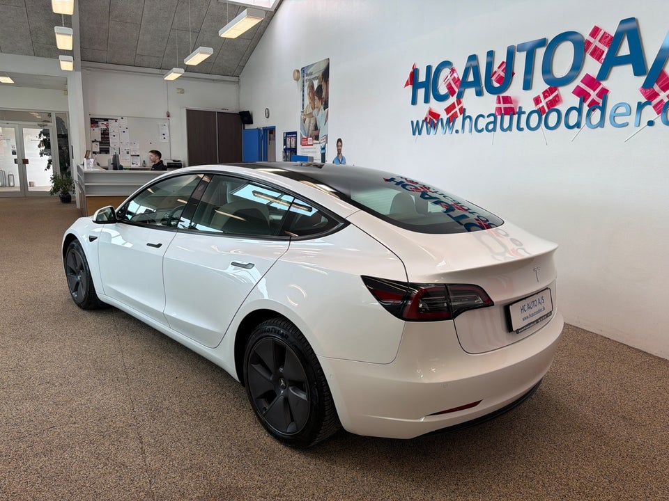 Tesla Model 3 RWD 4d