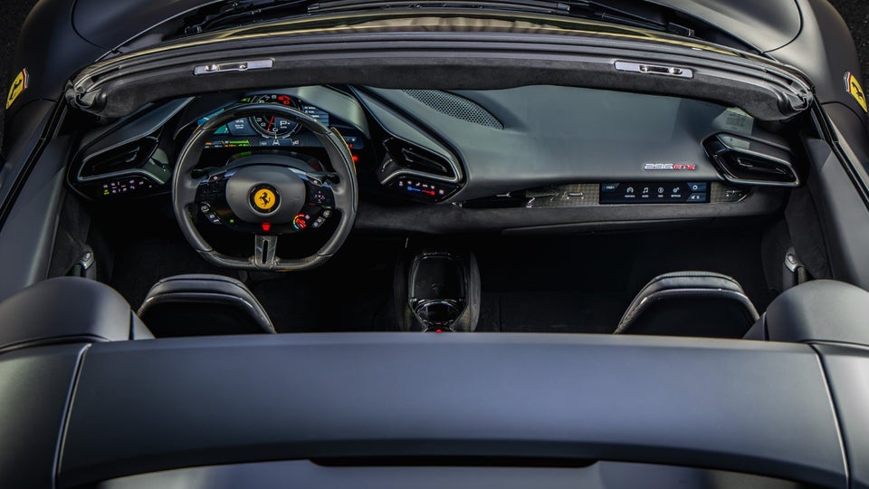 Ferrari 296 GTS 2,9 DCT 2d