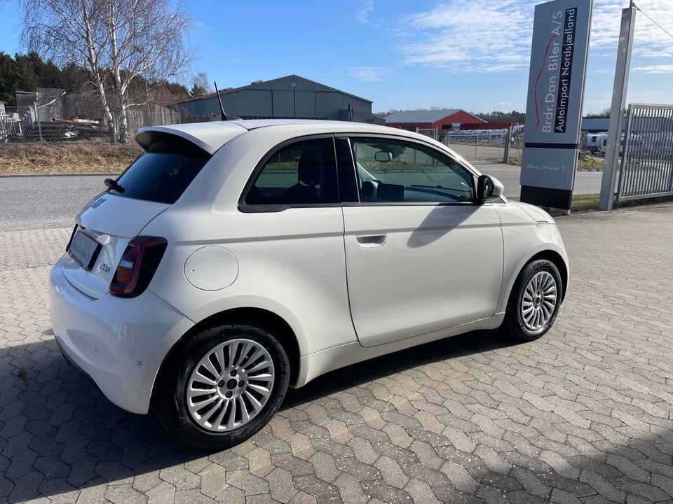Fiat 500e 42 Icon 3d