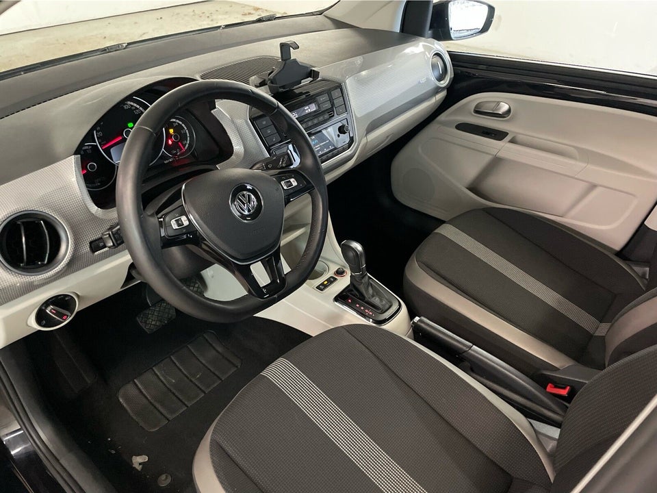 VW e-Up! High Up! 5d