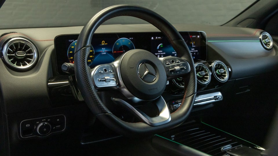 Mercedes EQA350 AMG Line 4Matic 5d