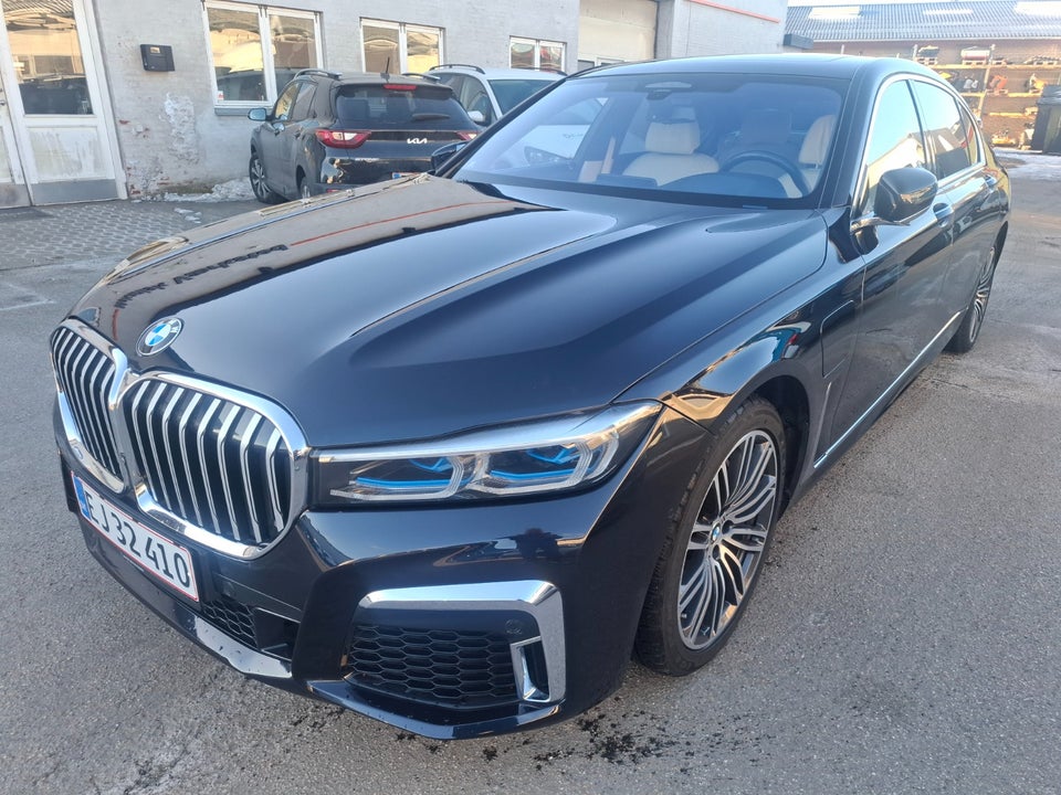 BMW 745Le 3,0 M-Sport xDrive aut. 4d