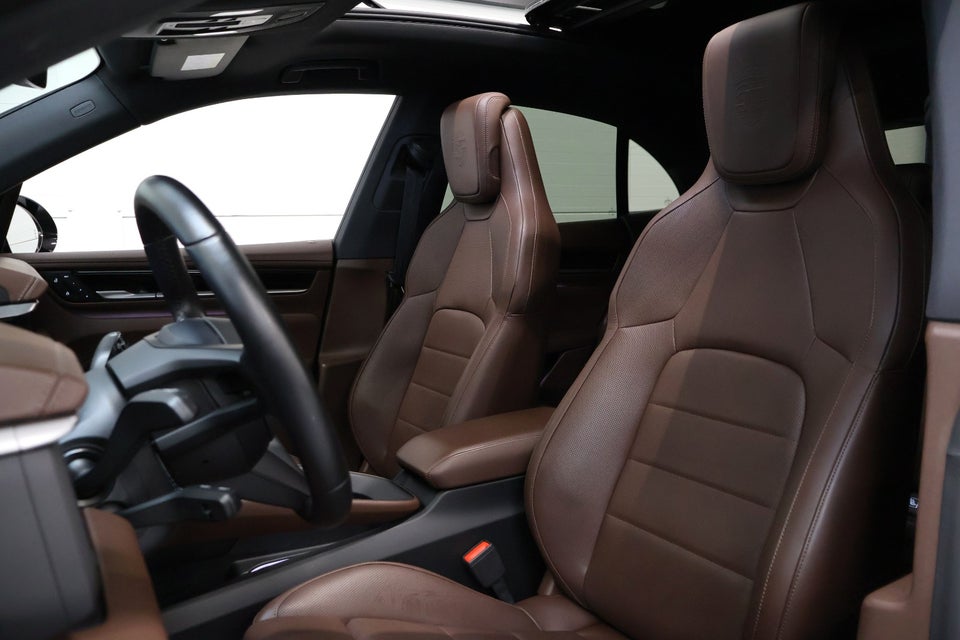 Porsche Macan 4 5d