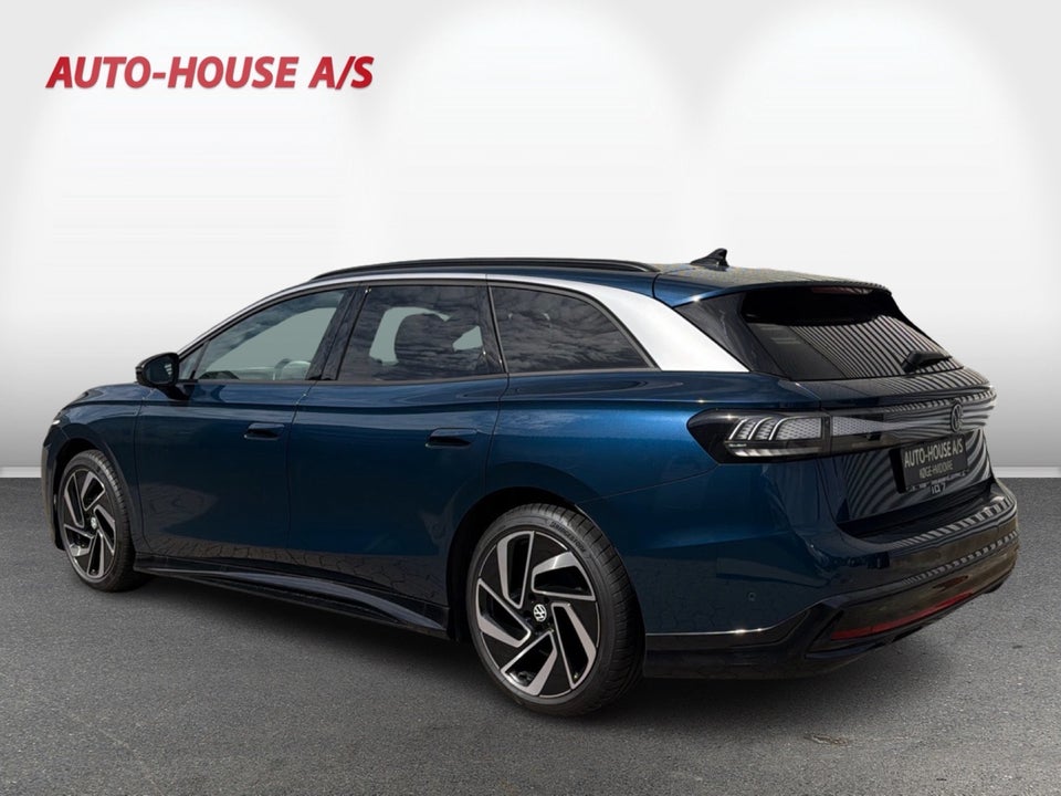 VW ID.7 77 Style Tourer 5d