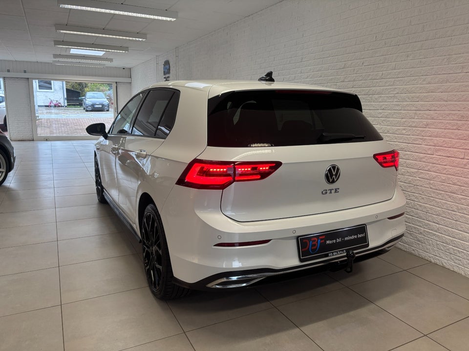 VW Golf VIII 1,4 GTE DSG 5d