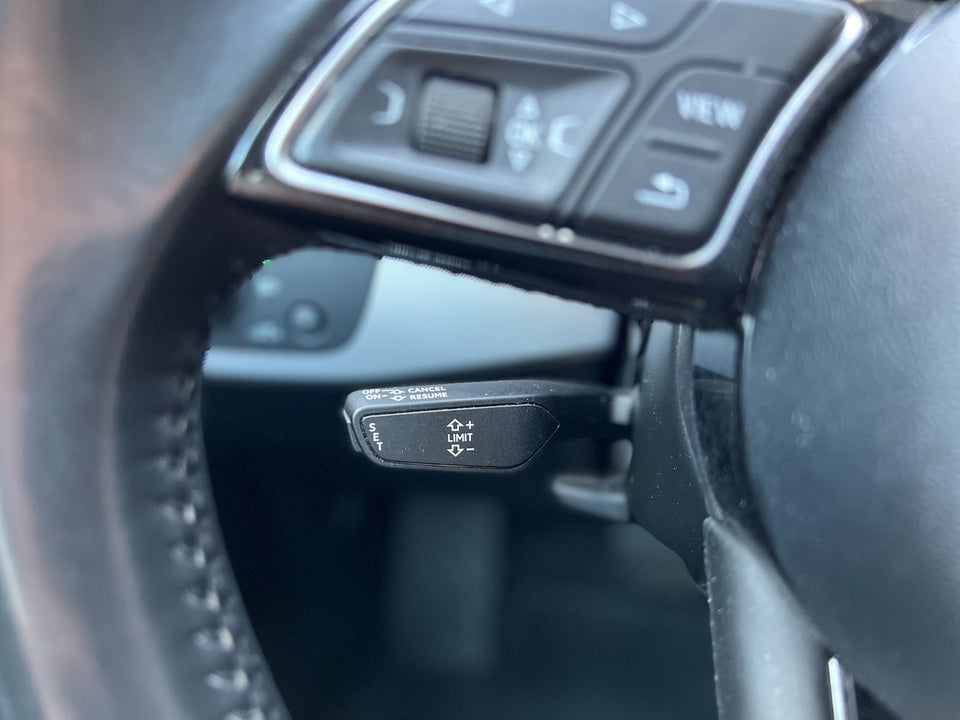 Audi A4 3,0 TDi 218 Avant quattro S-tr. 5d