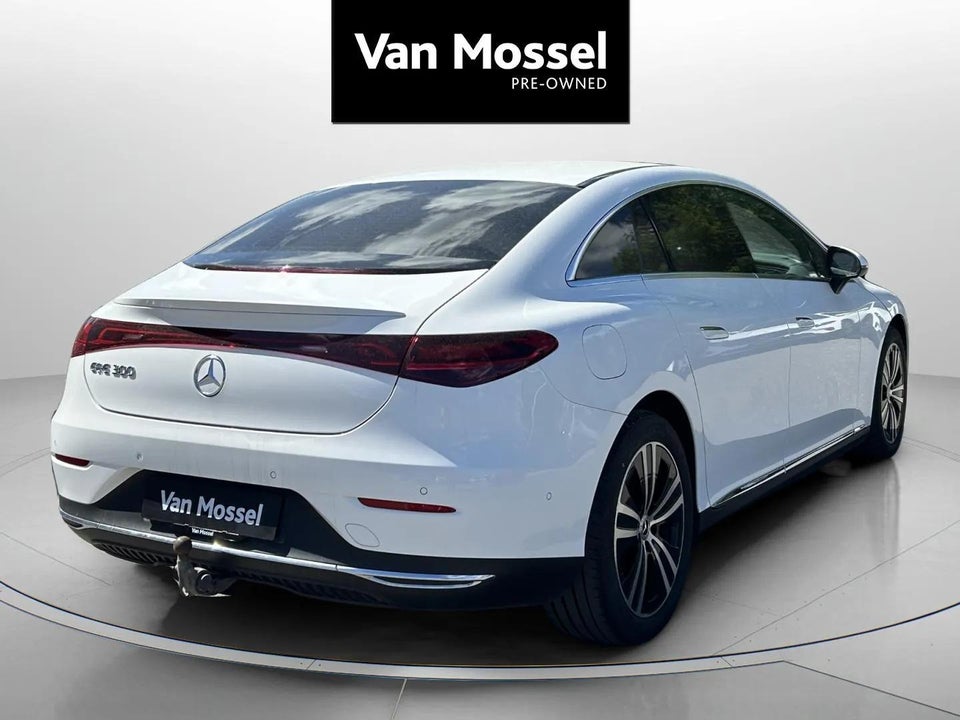 Mercedes EQE300 Electric Art 4d