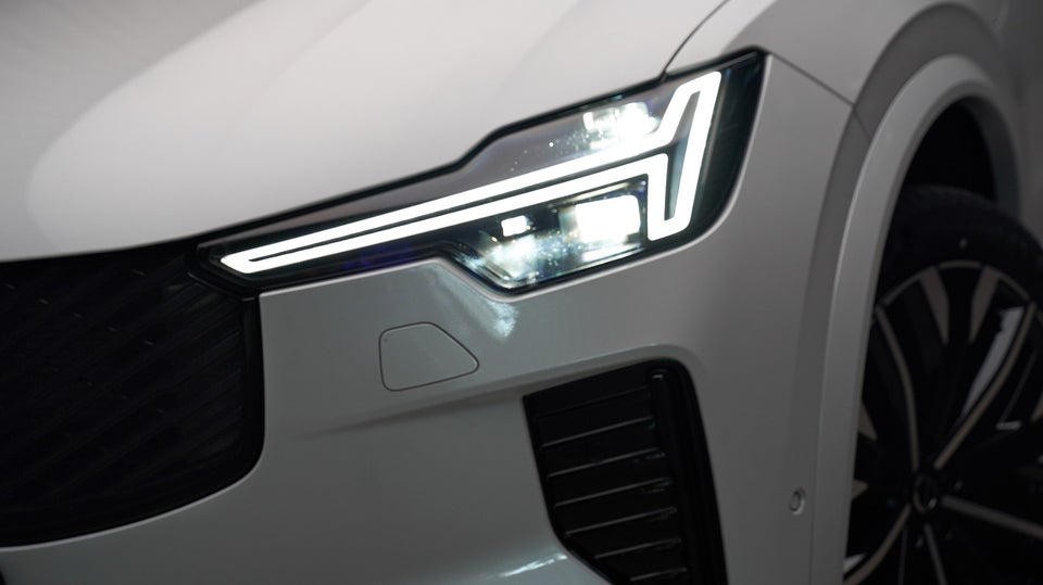 Volvo XC90 2,0 T8 ReCharge Ultra Dark aut. AWD 7prs 5d