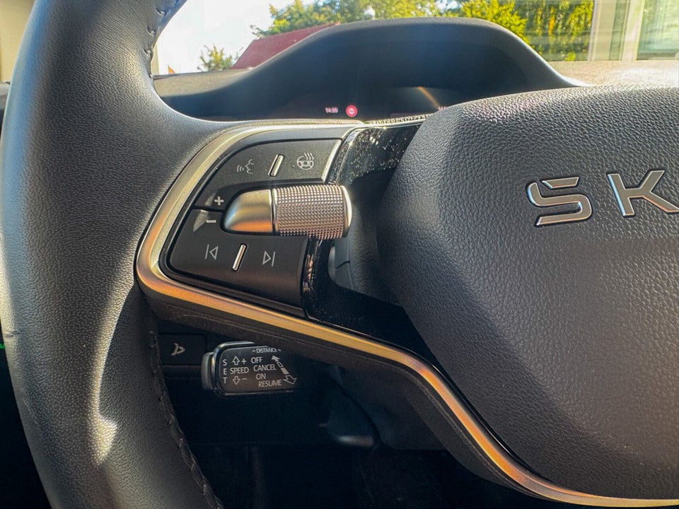 Skoda Elroq 60 iV Loft 5d