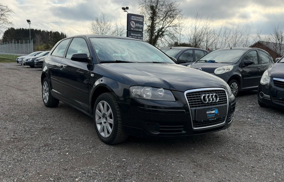 Audi A3 1,6 Attraction 3d