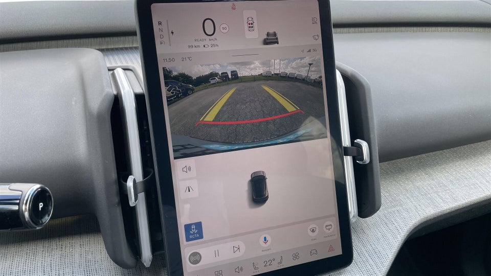 Volvo EX30 Extended Range Plus 5d