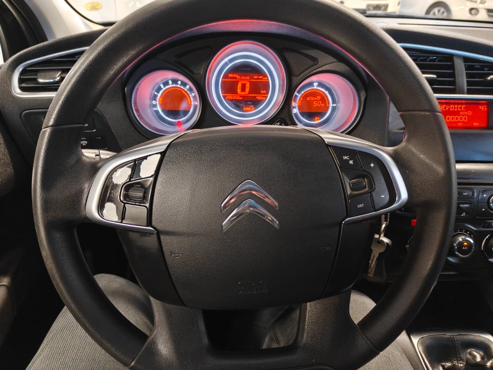 Citroën C4 1,6 BlueHDi 100 Feel 5d