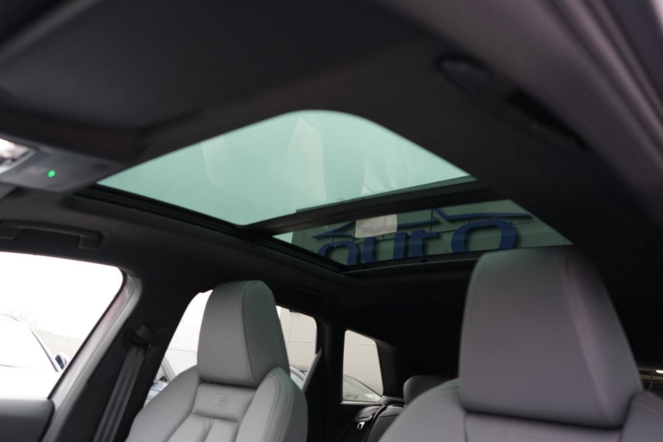 Audi Q4 e-tron 50 edition one S-line quattro 5d