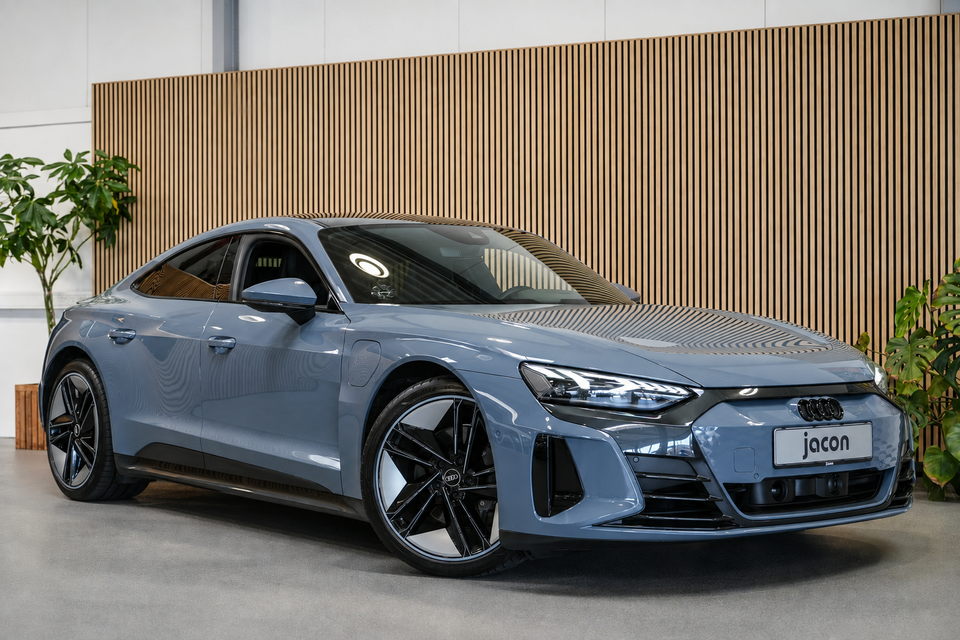 Audi e-tron GT quattro 4d