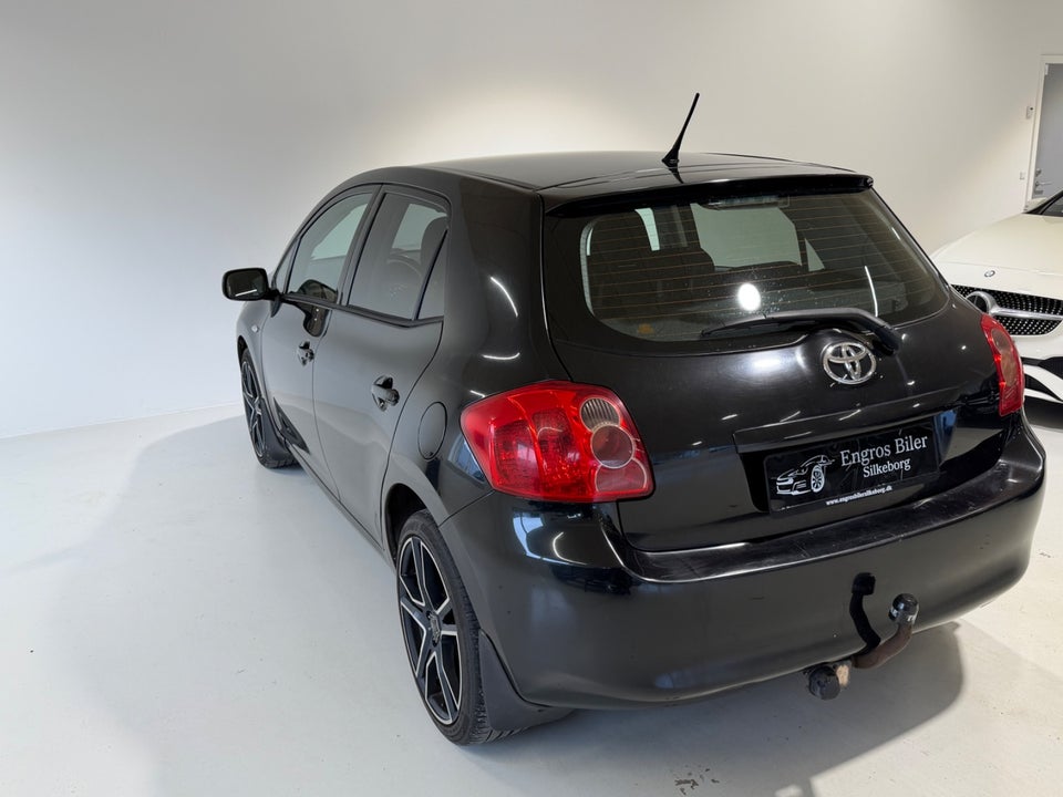 Toyota Auris 1,6 Luna 5d