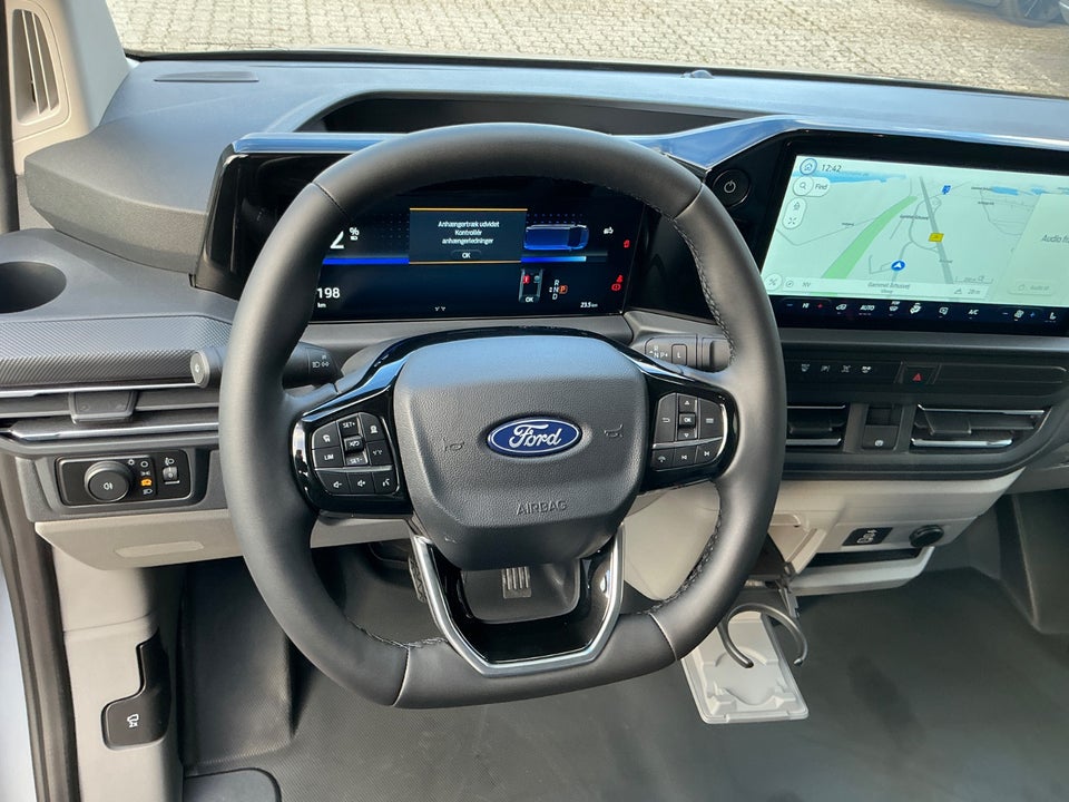 Ford E-Transit Custom 340L 64 Limited