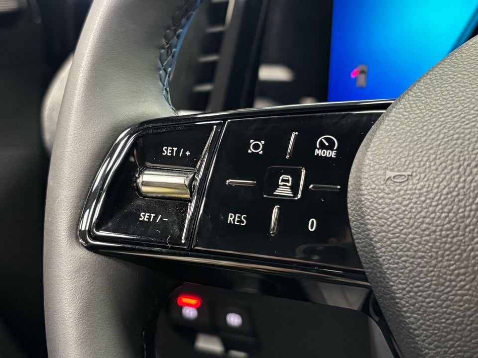 Renault Megane E-Tech 40 Equilibre 5d