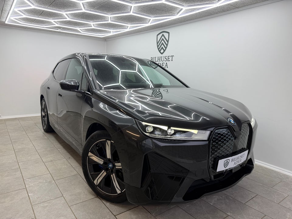 BMW iX xDrive40 M-Sport 5d