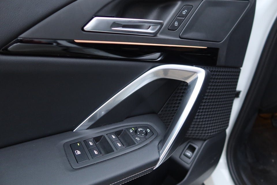 BMW iX1 eDrive20 X-Line 5d